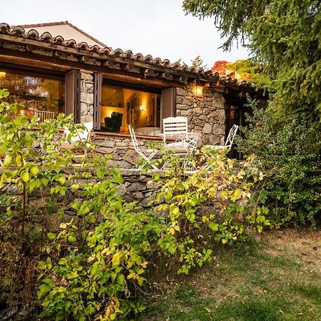 Posada Real La Casa De Arriba Navarredonda Exterior foto