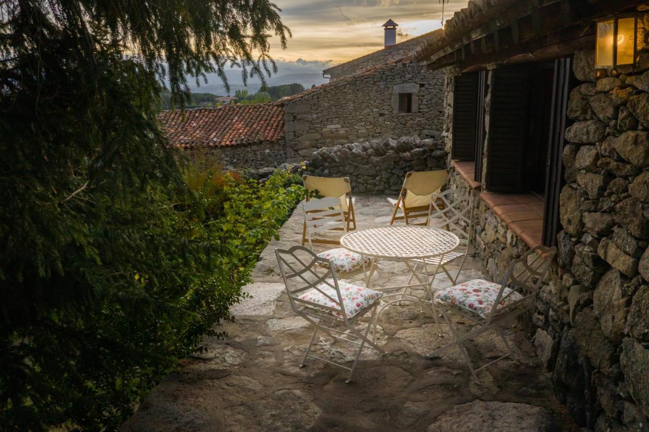 Posada Real La Casa De Arriba Navarredonda Exterior foto